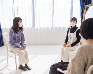 スタッフ座談会 #01「ナイトブラもいいけれど、ナイトブラだけではだめなんです」