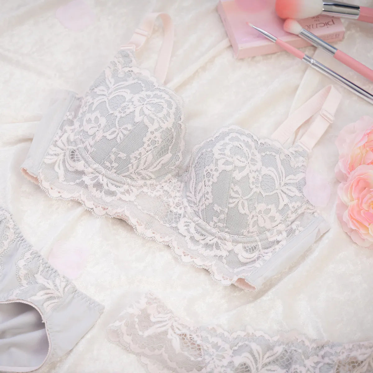 【アウトレット】ビスチェリーナ ブラジャー グレー【C65 - K90 】