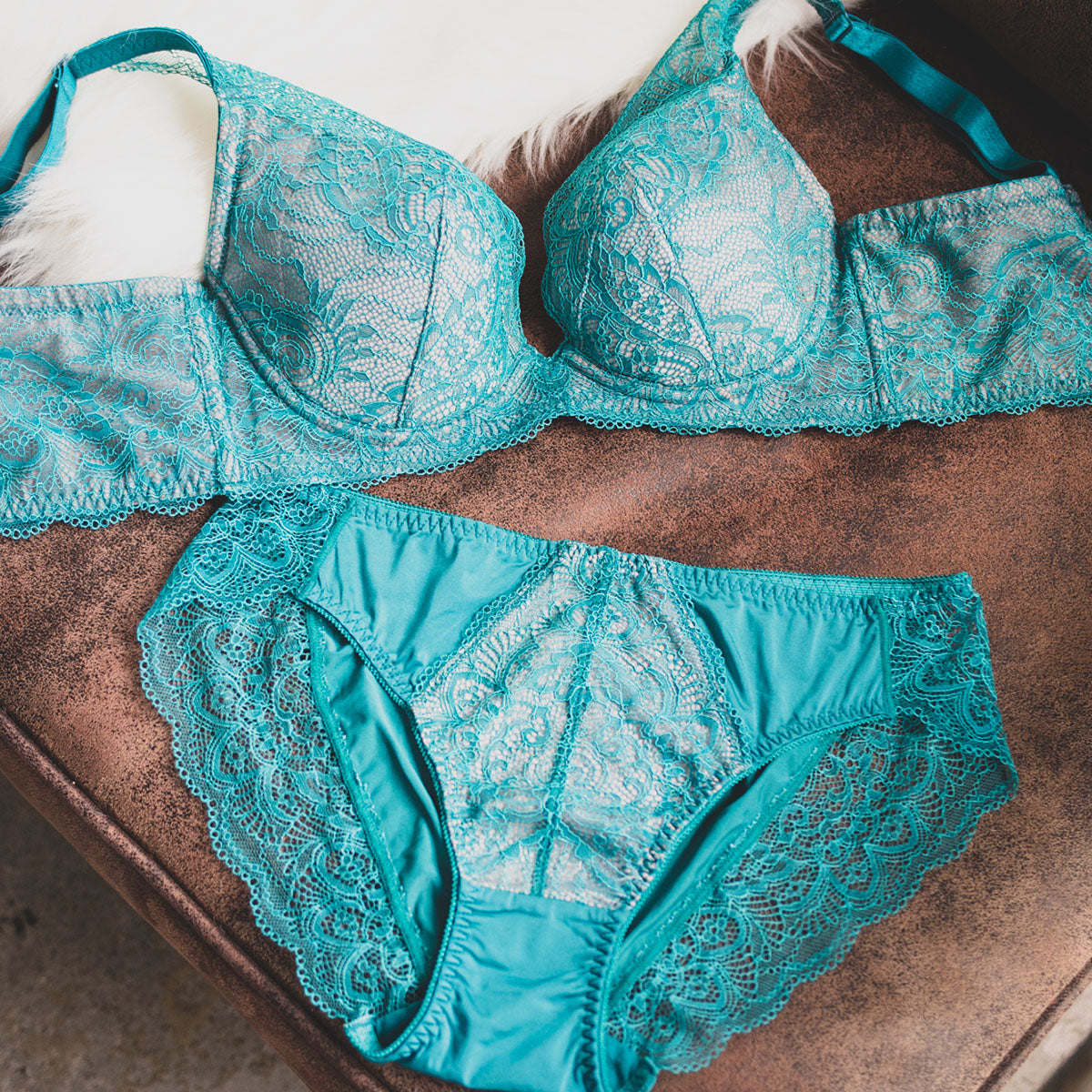 限定ハロウィンセール【アウトレット】ブラッピング ブラジャー ダークグリーン【 B65 - H90 】