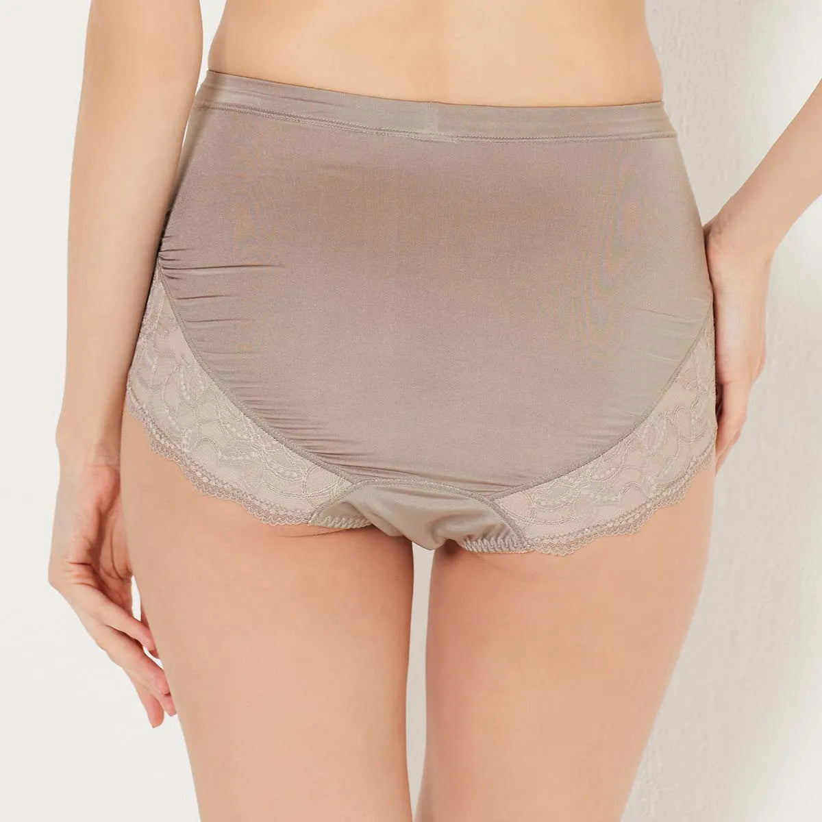 【新色】ずっともっとブラ 機能性深ばきショーツ パールグレー【 M - 3L 】