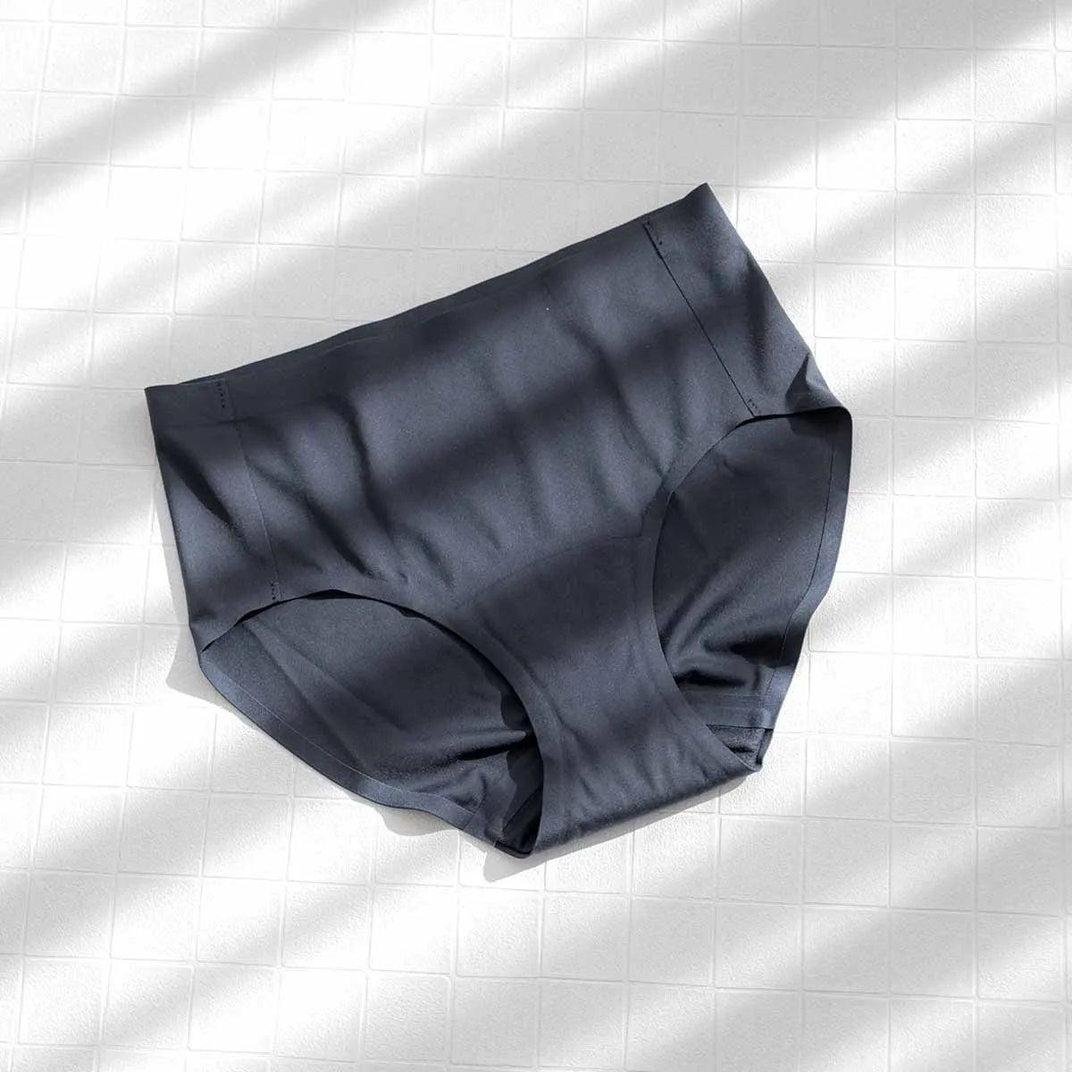 【新商品】吸水ショーツ スタンダード ブラック【 M - 3L 】